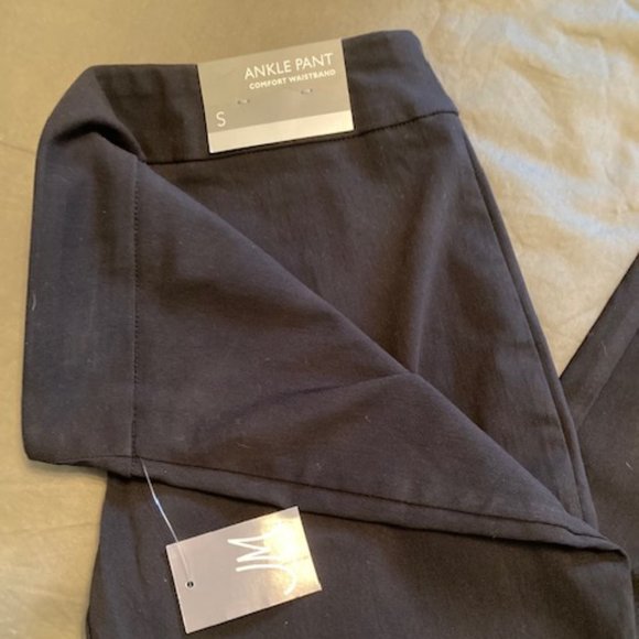 Black Stretch Ankle Pant - NWT - Picture 6 of 16